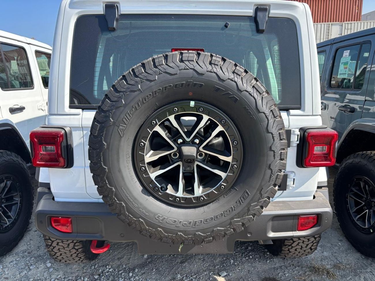 جيب رانجلر 2.0L RUBICON AUTOMATIC TRANSMISSION ( FOR RE- EXPORT ONLY )