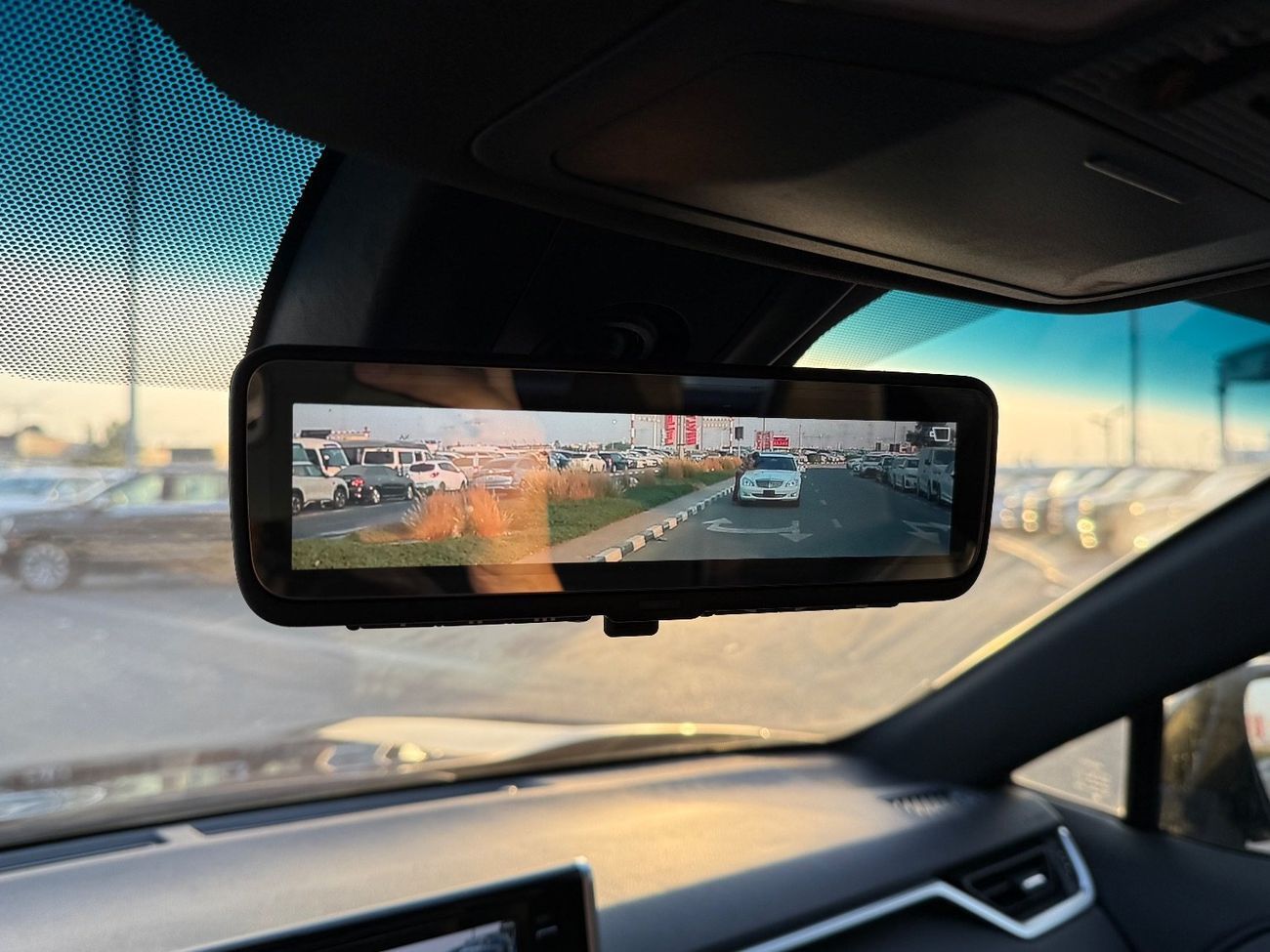 Toyota RAV4 XLE 2.5L 2019 TOYOTA RAV4 XSE HYBRID 4x4 FULL OPTIONS IMPORTED FROM USA