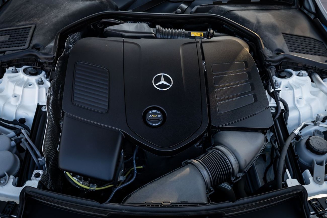 Mercedes-Benz C 200 Premium 2.0L