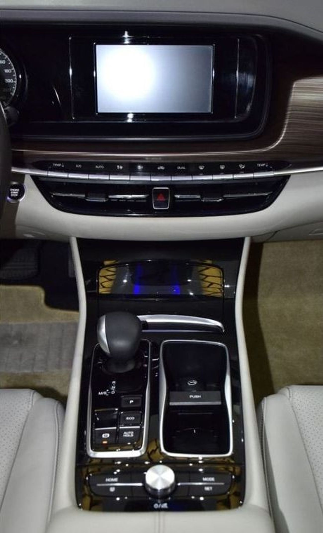 GAC GA 6 EXCELLENT DEAL for our GAC GA6 270T ( 2022 Model ) in White Color GCC Specs