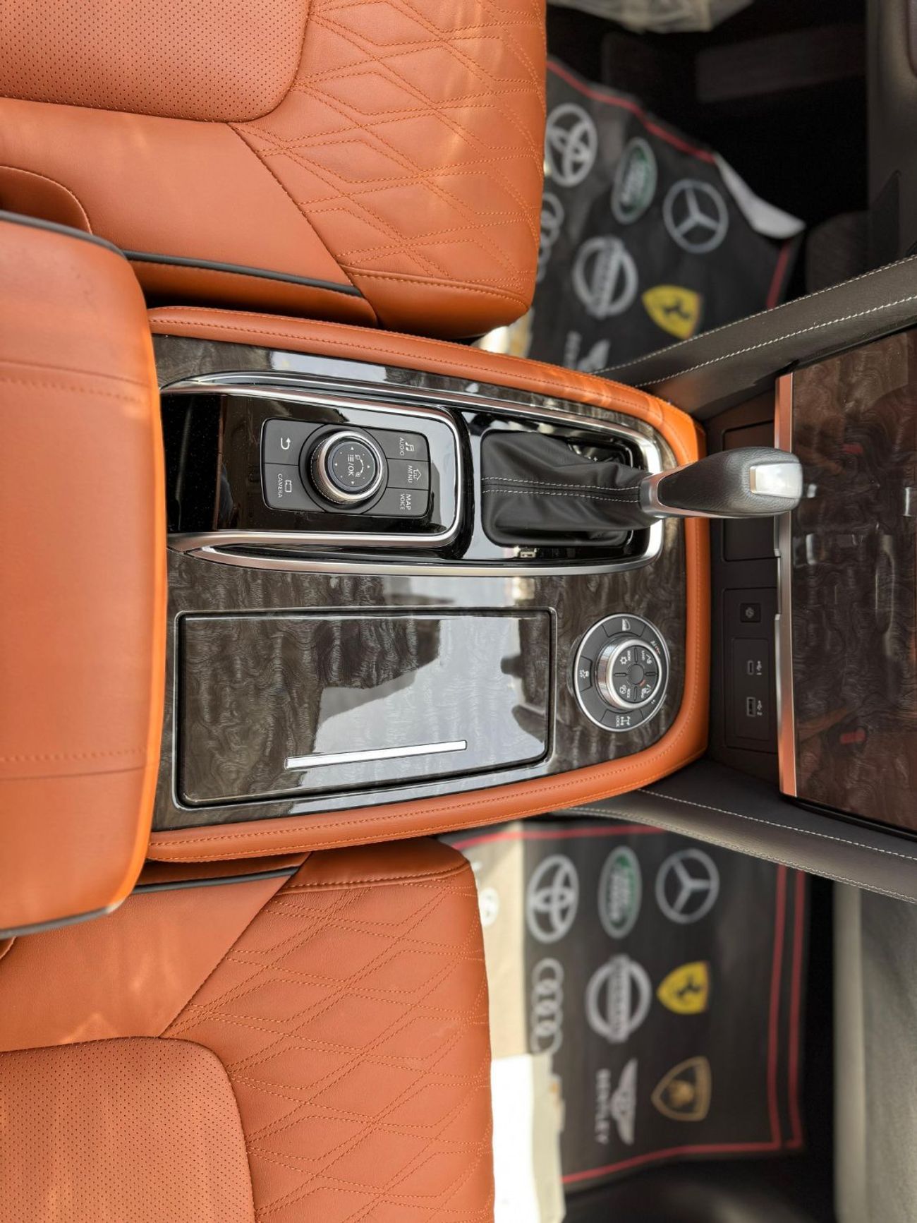 نيسان باترول نيسان باترول بلاتينيوم V8 موديل 2024 – رمادي | صفر كيلومتر | فل أوبشن