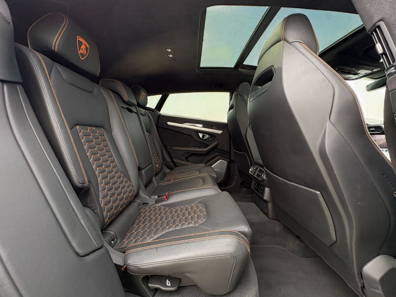 لامبورغيني اوروس STD 4.0T V8 A/T | 2020 | EUROPEAN SPECS | AED 11,200 per month