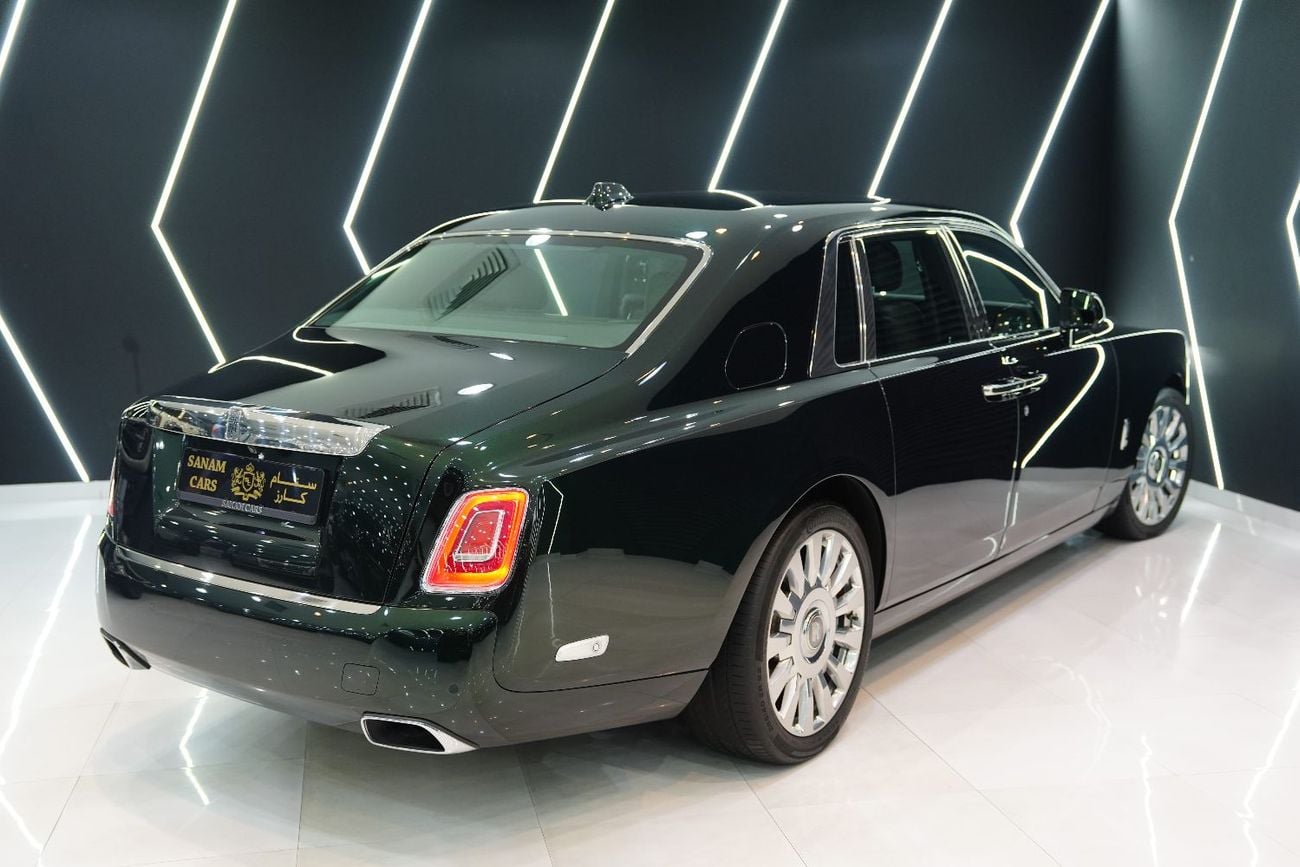 رولز رويس فانتوم Std 6.8L Rear-Seat Entertainment, Starlight Headliner, Dealer Extended Warranty!!