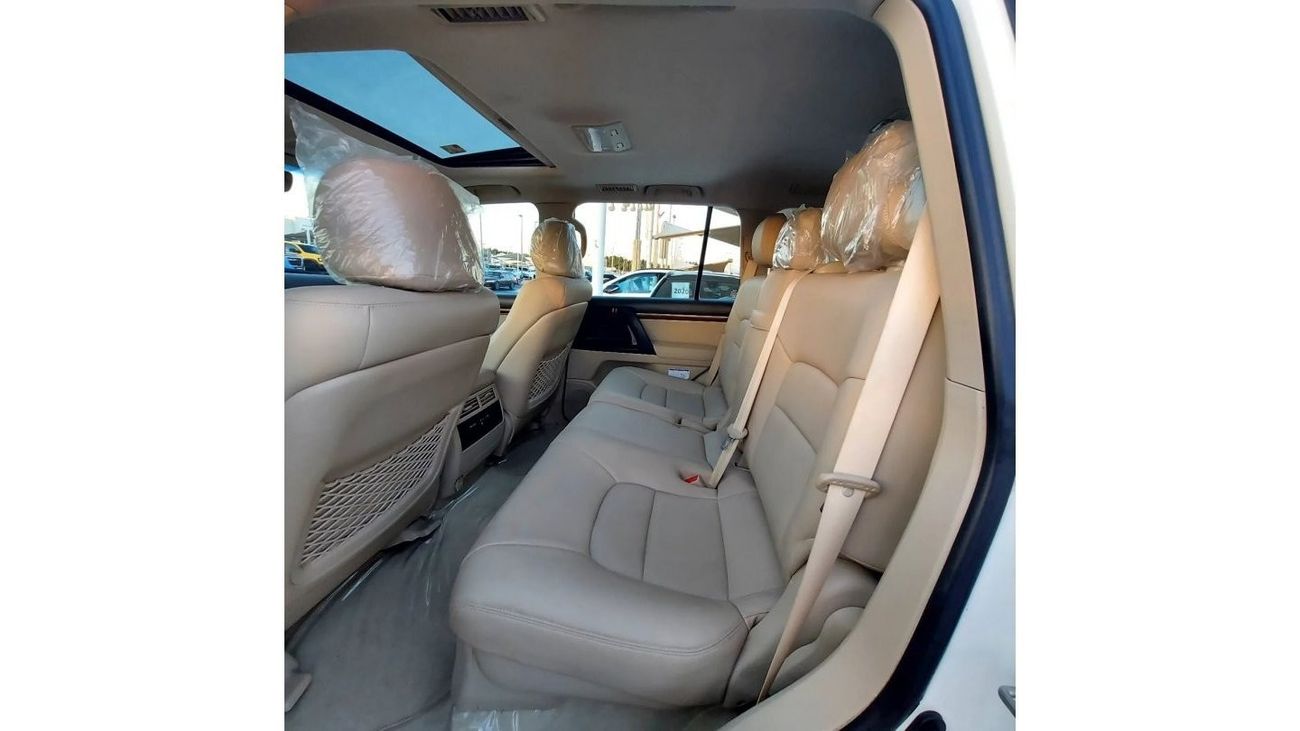 Toyota Land Cruiser GXR2