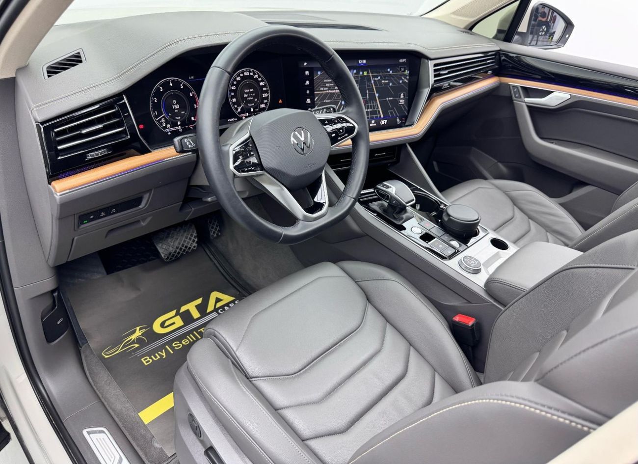 فولكس واجن طوارق Atmosphere 3.0L 2021 Volkswagen Touareg Atmosphere, 2026 VW Warranty, Full VW Service History, Low K