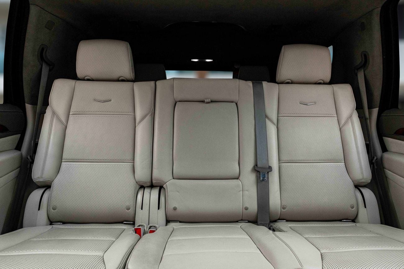 Cadillac Escalade Escalade Premium Luxury | 4,211 P.M | 0% Downpayment | Full Cadillac Service History!