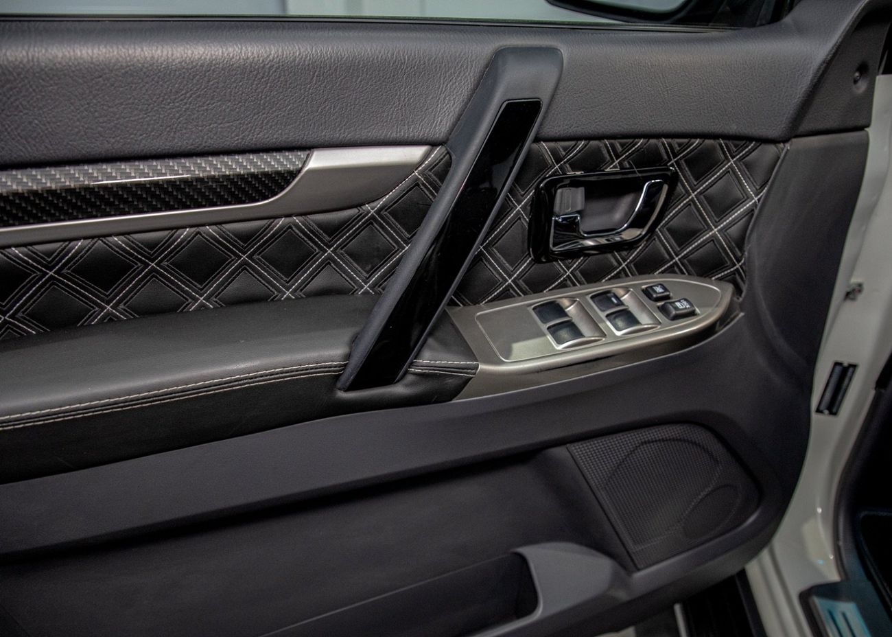 Mitsubishi Pajero Signature Edition