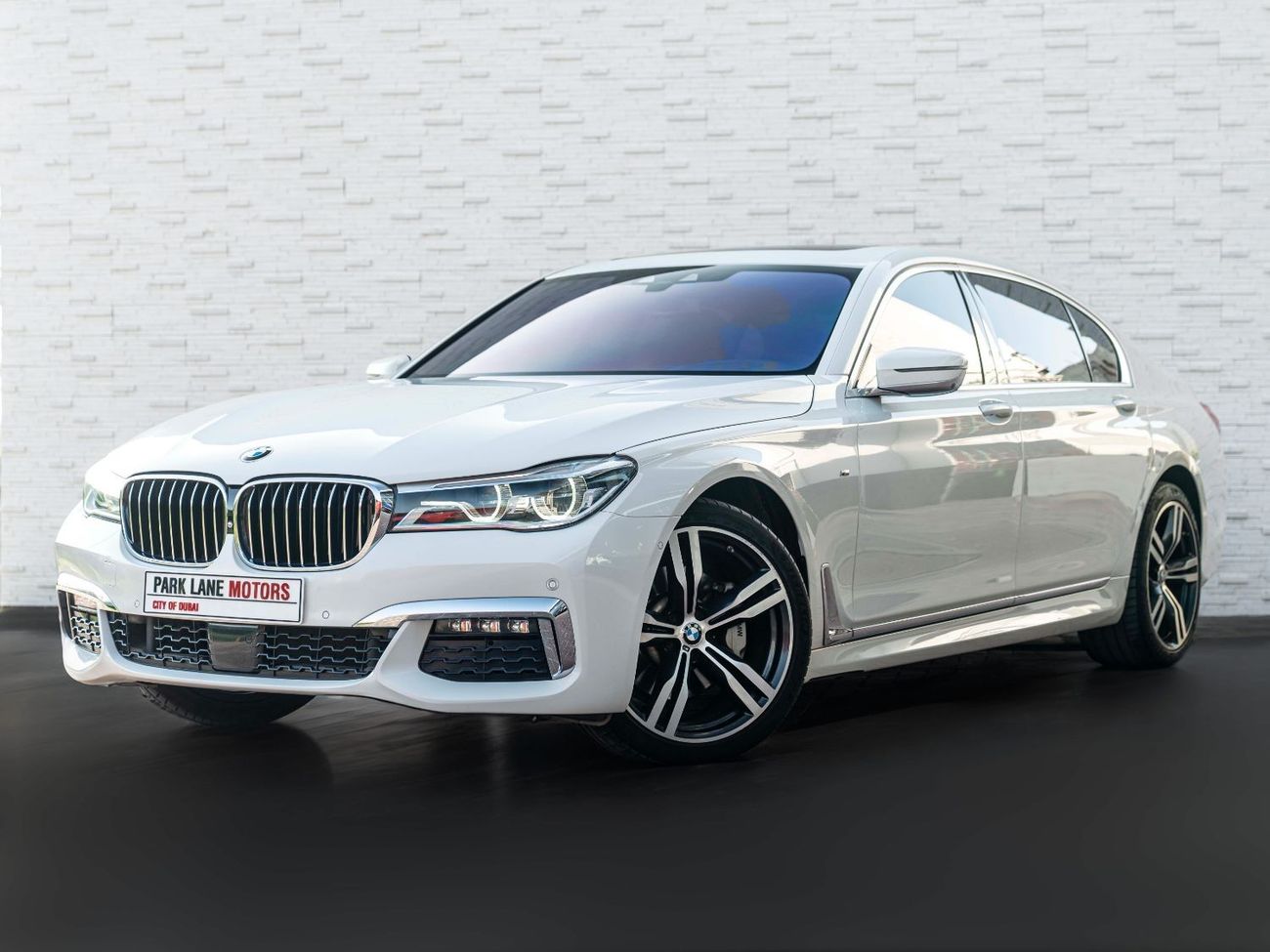 BMW 730Li AED 1,887 PM • BMW 730 LI • M-SPORT PACK • ONLY 63,000 KMS • FULLY LOADED • PRISTINE CONDITION