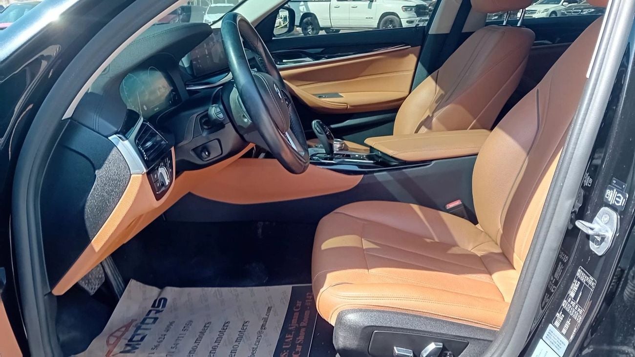 بي أم دبليو 520i Std 2.0L