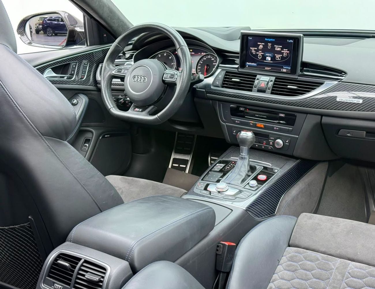 أودي RS6 2018 Audi RS6 Quattro, Service History, Carbon Fiber Package, Fully Loaded, Excellent Condition