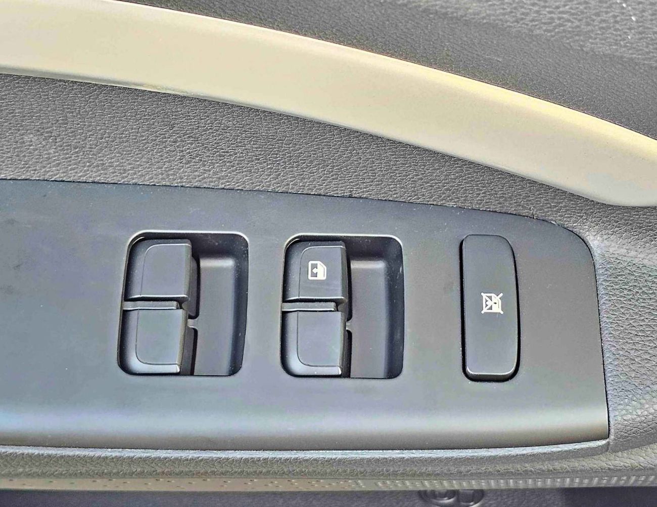 Kia KX1 DUAL TONE | 1.4L V4 PETROL | CVT WITH SUNROOF | PUSH START | DVD CAMERA | CODE # KX1FT