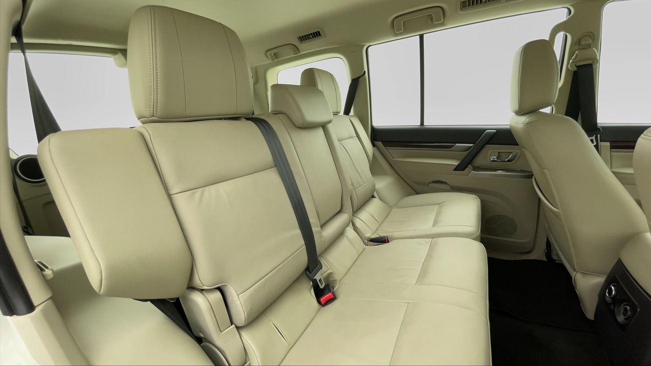 Mitsubishi Pajero GLS HIGHLINE 3.8 | Zero Down Payment | Home Test Drive