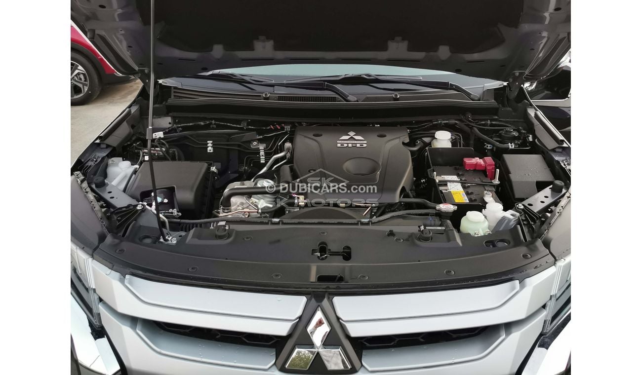 Mitsubishi L200 2.4L Diesel SPORTERO, Automatic Transmission, 4WD, DVD, Leather & Power seat (CODE # MSP05)