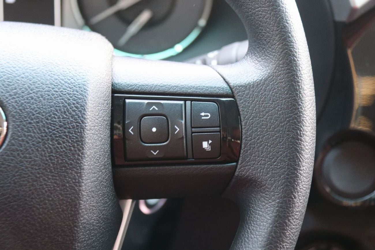 Toyota Hilux GLX 2.7L MT 2026 without push start