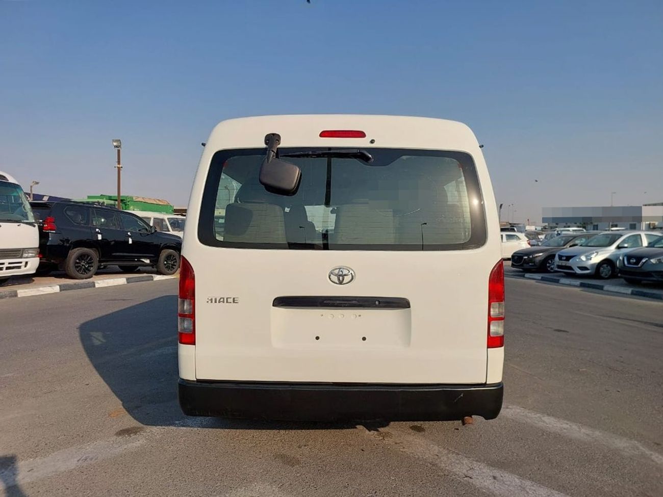 تويوتا هاياس TOYOTA HIACE WAGON VAN 2011 RHD 2.7 L PETROL AUTOMATIC (PM23267)