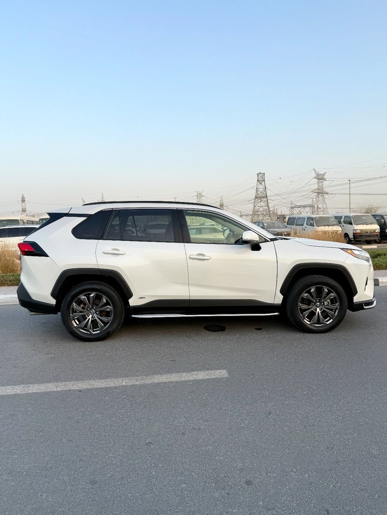 Toyota RAV4 RAV4 xle premium AWD Hybrid