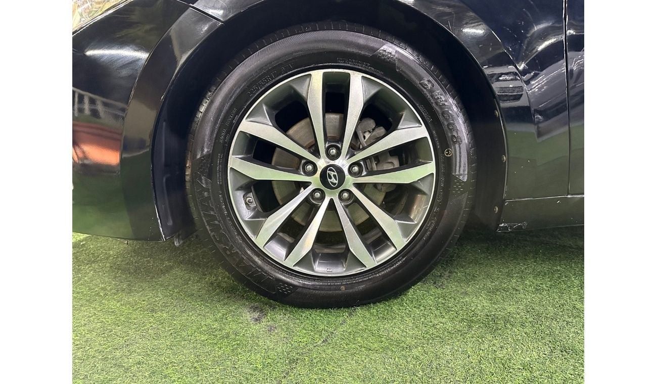 Hyundai Grandeur Hyundai Grandeur made in Korea in good perfect condition with 2.4 engine on leather interior mileage