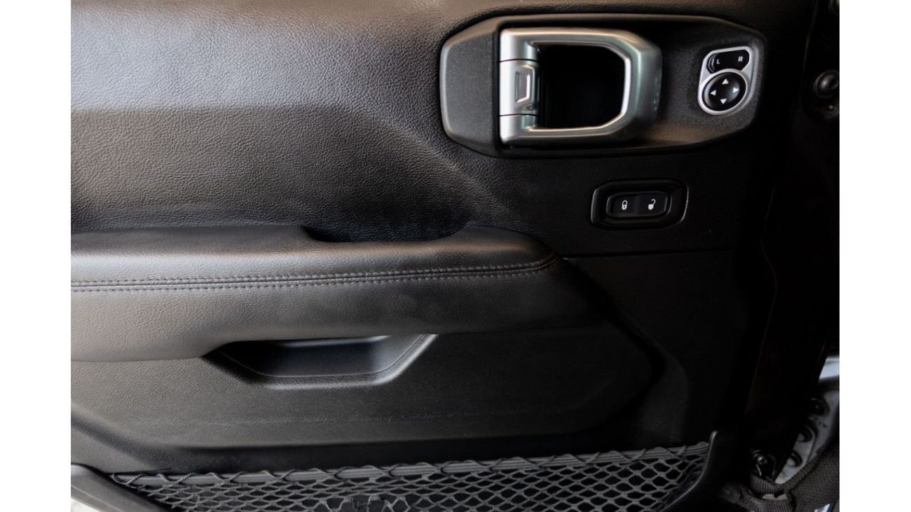 Jeep Wrangler Jeep Wrangler Unlimited Sahara Night Eagle Edition 2019 GCC under Warranty with Flexible Down-Paymen