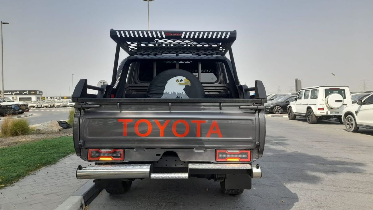 تويوتا لاند كروزر بيك آب Double Cabin 4.5L