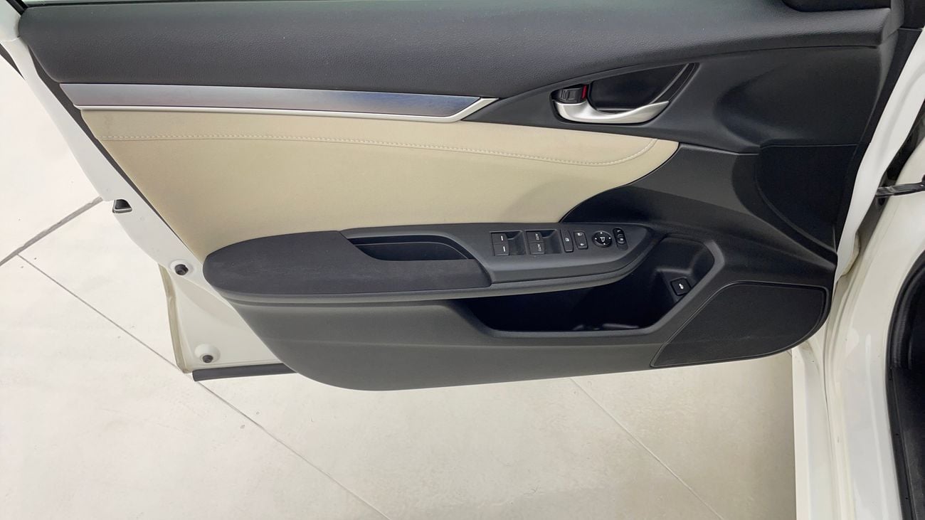 هوندا سيفيك LX SPORT 1.6 | بدون دفعة مقدمة | اختبار قيادة مجاني للمنزل