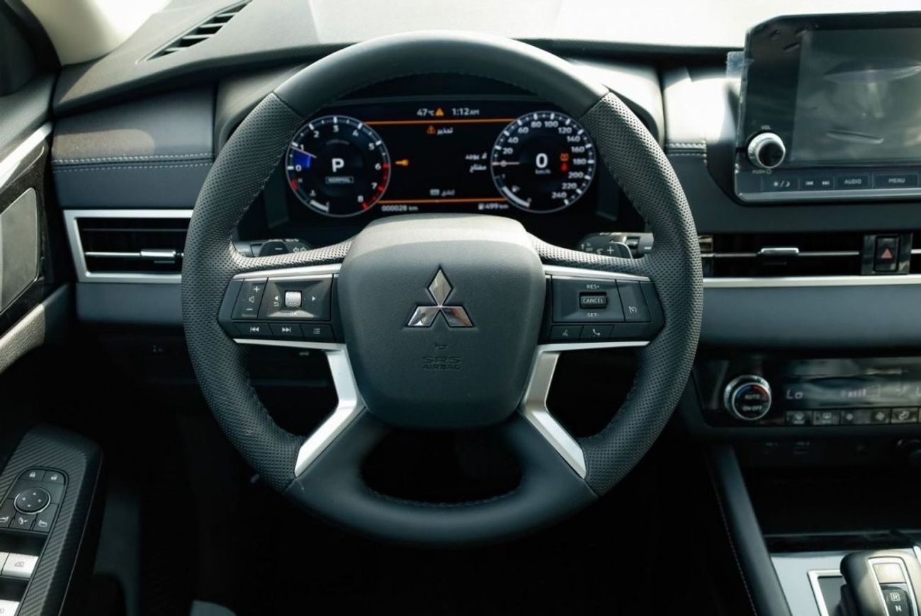 Mitsubishi Outlander OUTLANDER 2.5L 4WD WHITE