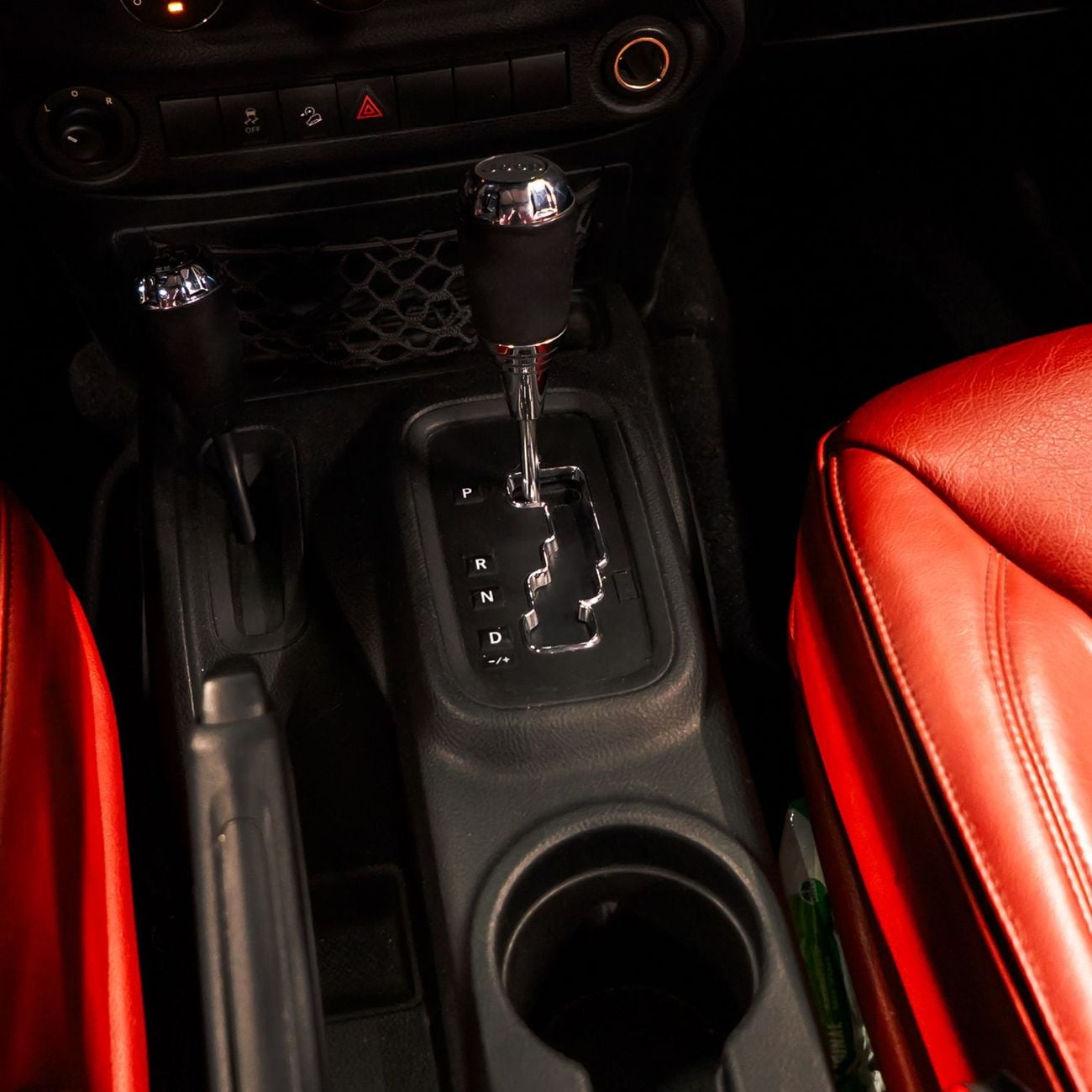 Jeep Wrangler Unlimited Sport 3.6L A/T