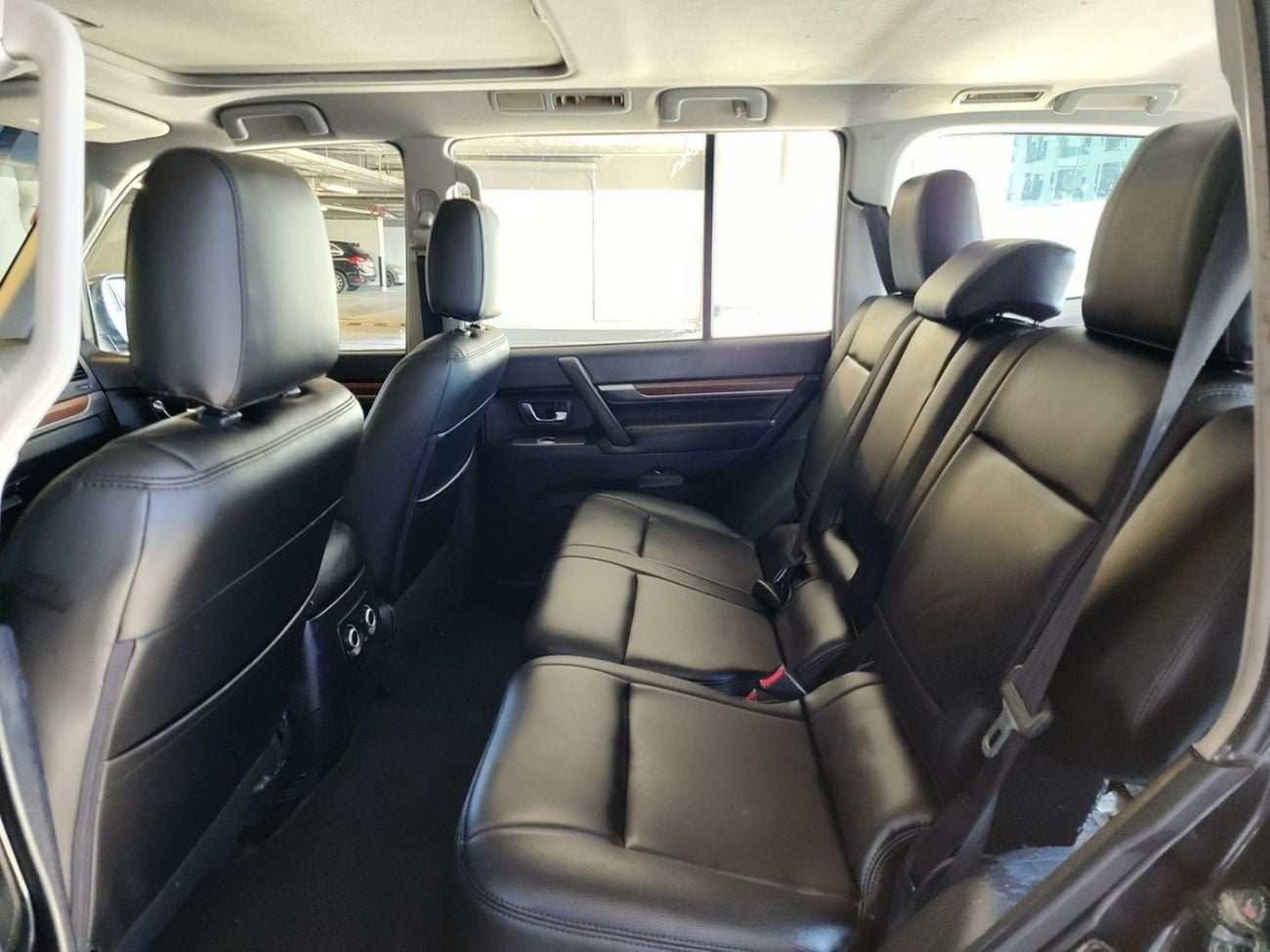 Mitsubishi Pajero GLS LOWLINE