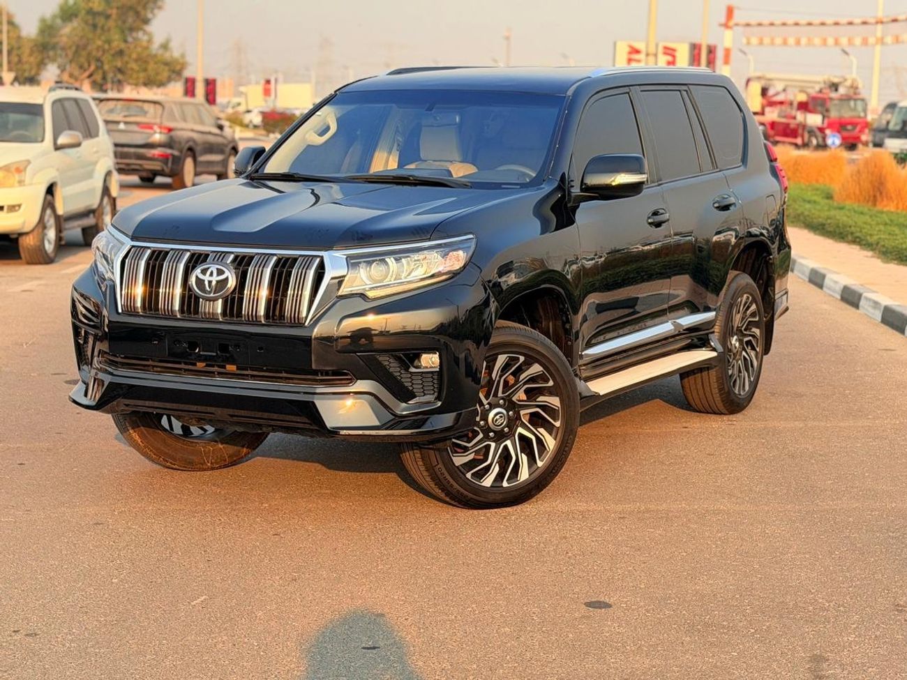 Toyota Prado Toyota Prado 2019 VXR 2.7L 4WD petrol