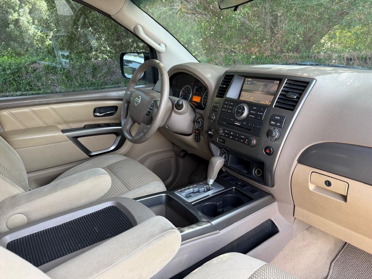 Nissan Armada SE 5.6L (317 HP)