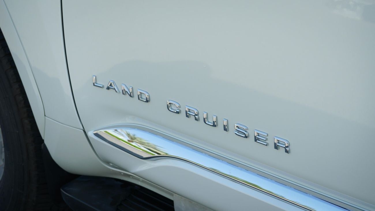 تويوتا لاند كروزر 2025 LC 300 GXR 3.5L TWIN TURBO JBL- BIG SCREEN GCC