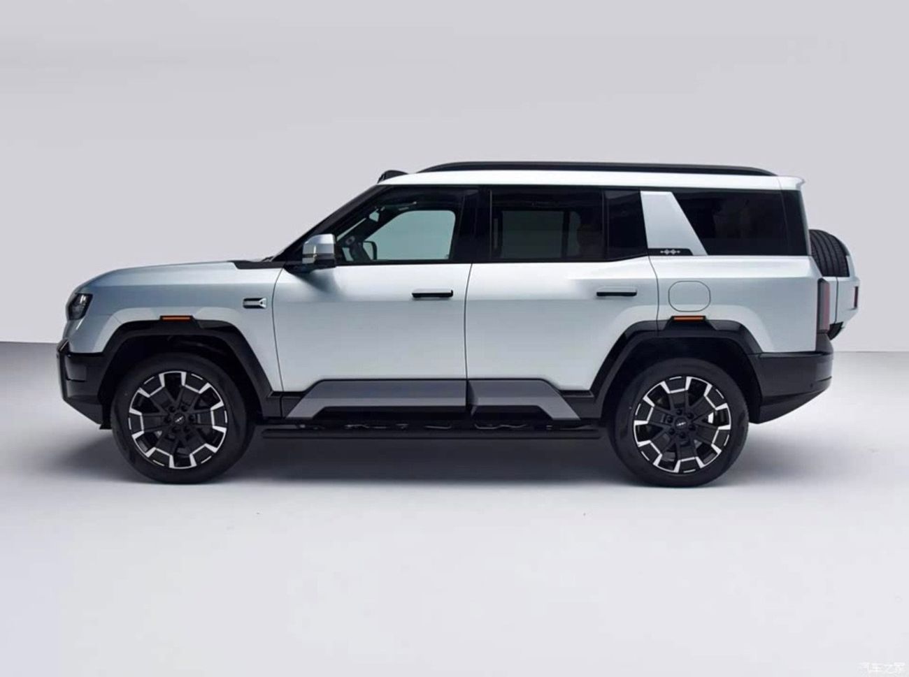 بي واي دي ليوبارد 8 2025 Leopard 8 (7 Seats)