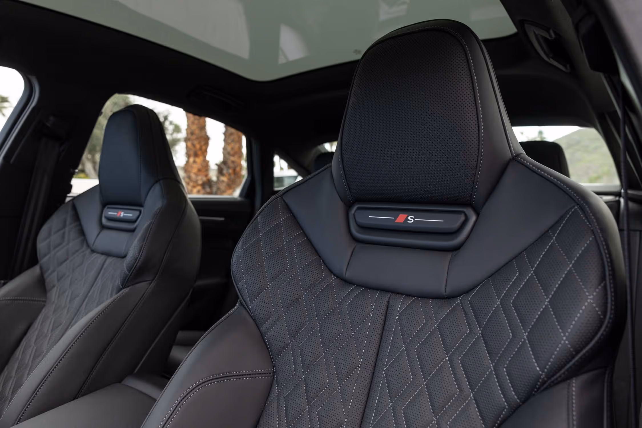 Audi A6 interior - Seats
