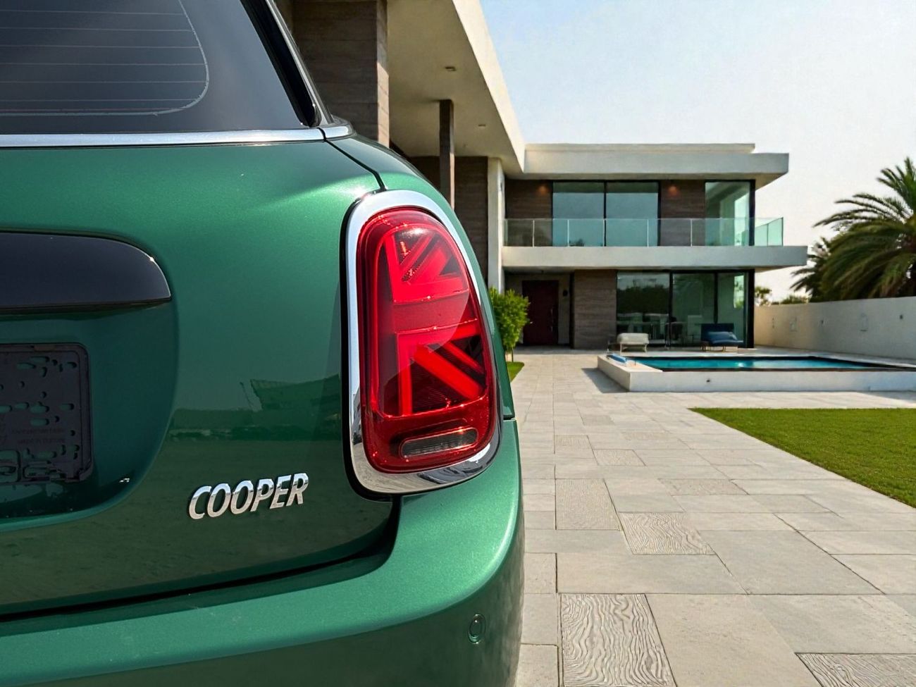 ميني كوبر Std 1.5L I3 A/T | 2020 | GCC SPECS | AED 960 per month