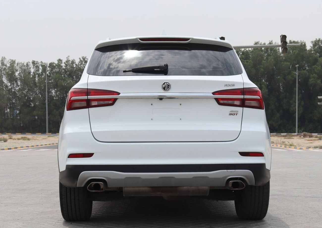 أم جي RX5 سيارة MG RX5 موديل 2020 خليجى بدون حوادث وبحاله ممتازه ممشى 82000 كيلو متر وبمحرك 2000 سي ىسى وسعر 3