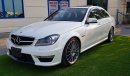 مرسيدس بنز C 63 AMG وارد اليابان فائقة النظافه وصلت حديثا موديل 2012 خالية من اي حوادث ومشيكه بالكام