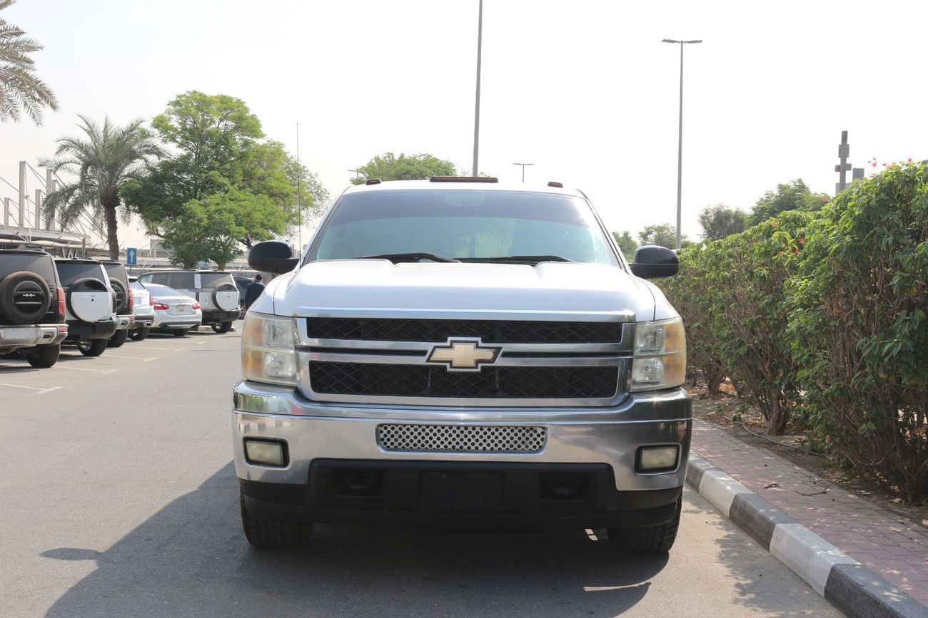 شيفروليه سيلفارادو شيفرليه سلفرادوا 2500 اتش دي دبل كابين فورويل خليجي 2011