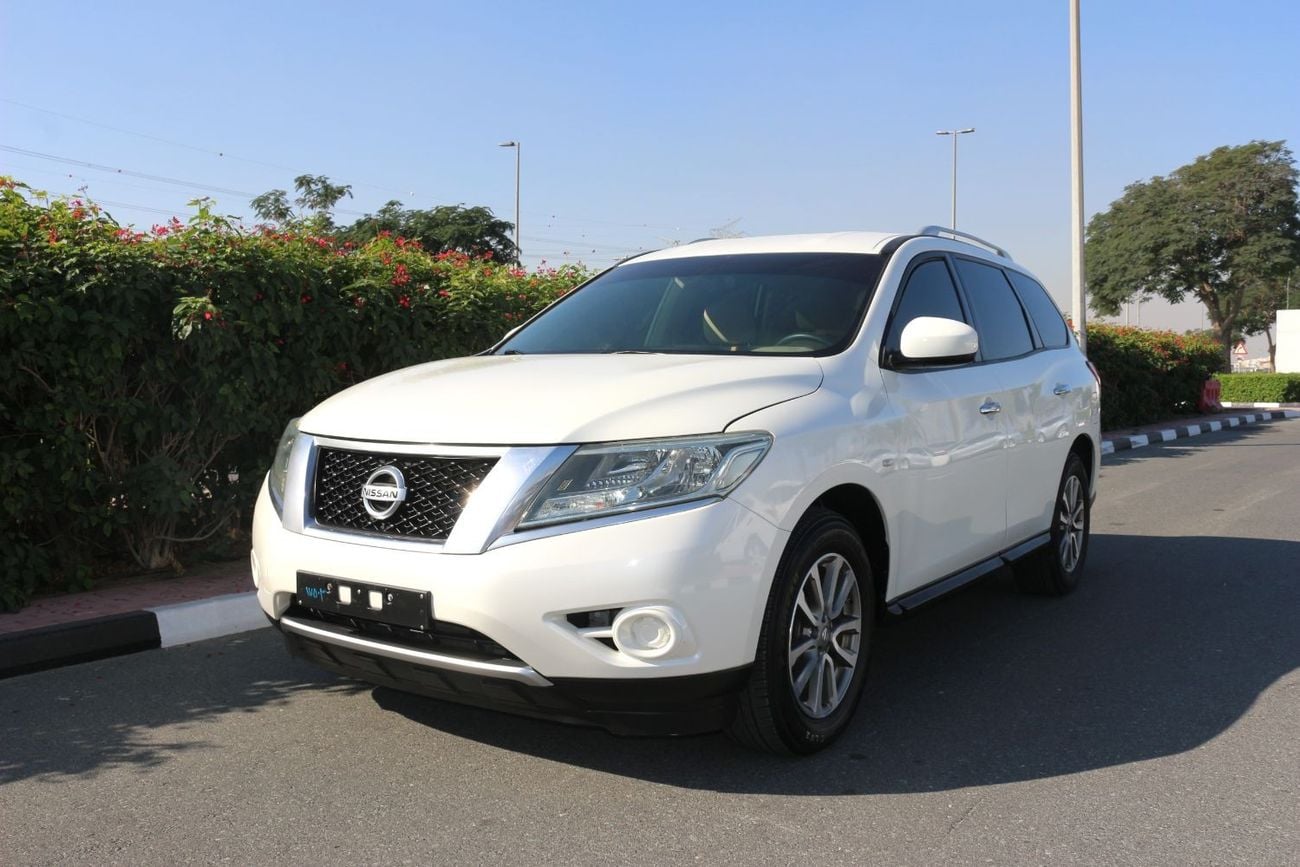 Nissan Pathfinder SL Nissan pathfinder 2016 (4x4) gulf space full automatic , accident free