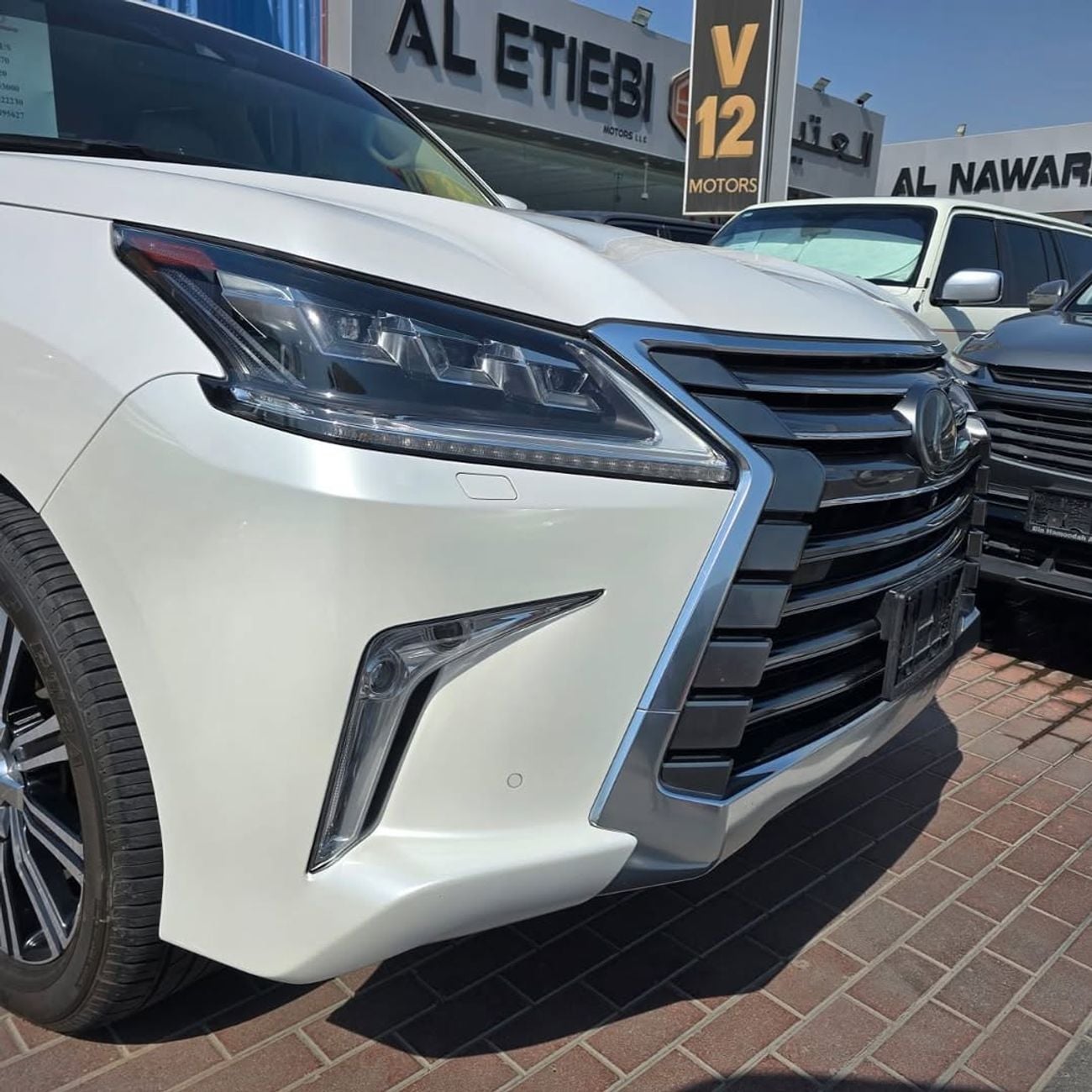 Lexus LX570 PLATINUM