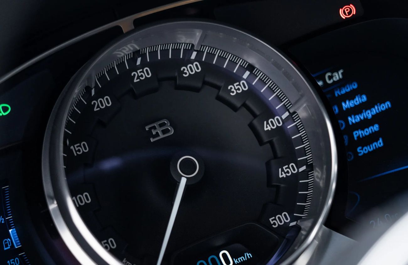 بوغاتي شيرون 8.0L W16 Quad-Turbo Engine | Warranty