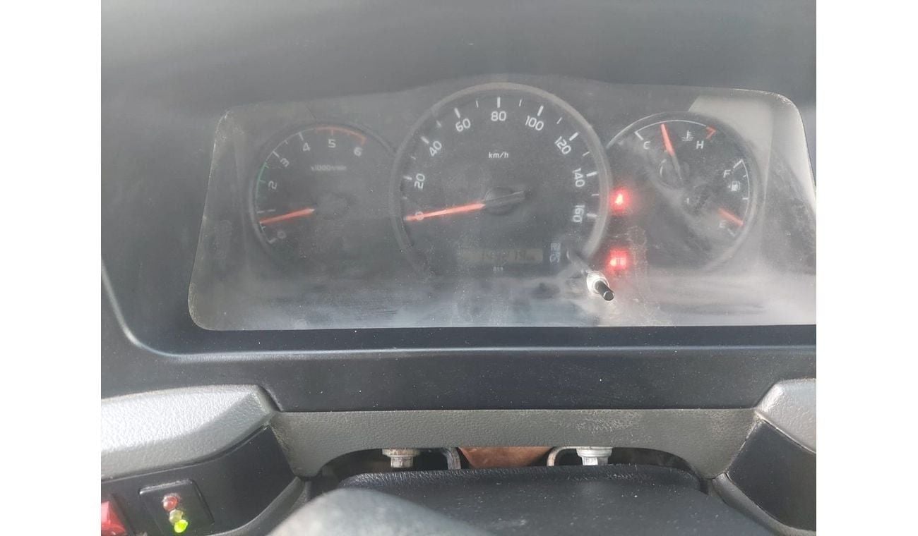 تويوتا كوستر DIESEL 4.2L 23 SEATER MANUAL TRANSMISSION