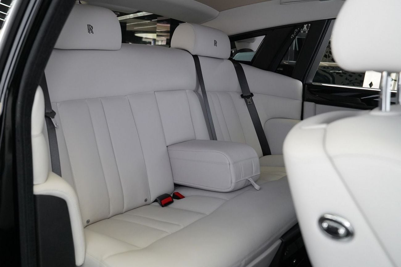 Rolls Royce Phantom ELEGANCE Std 6.8L Sedan