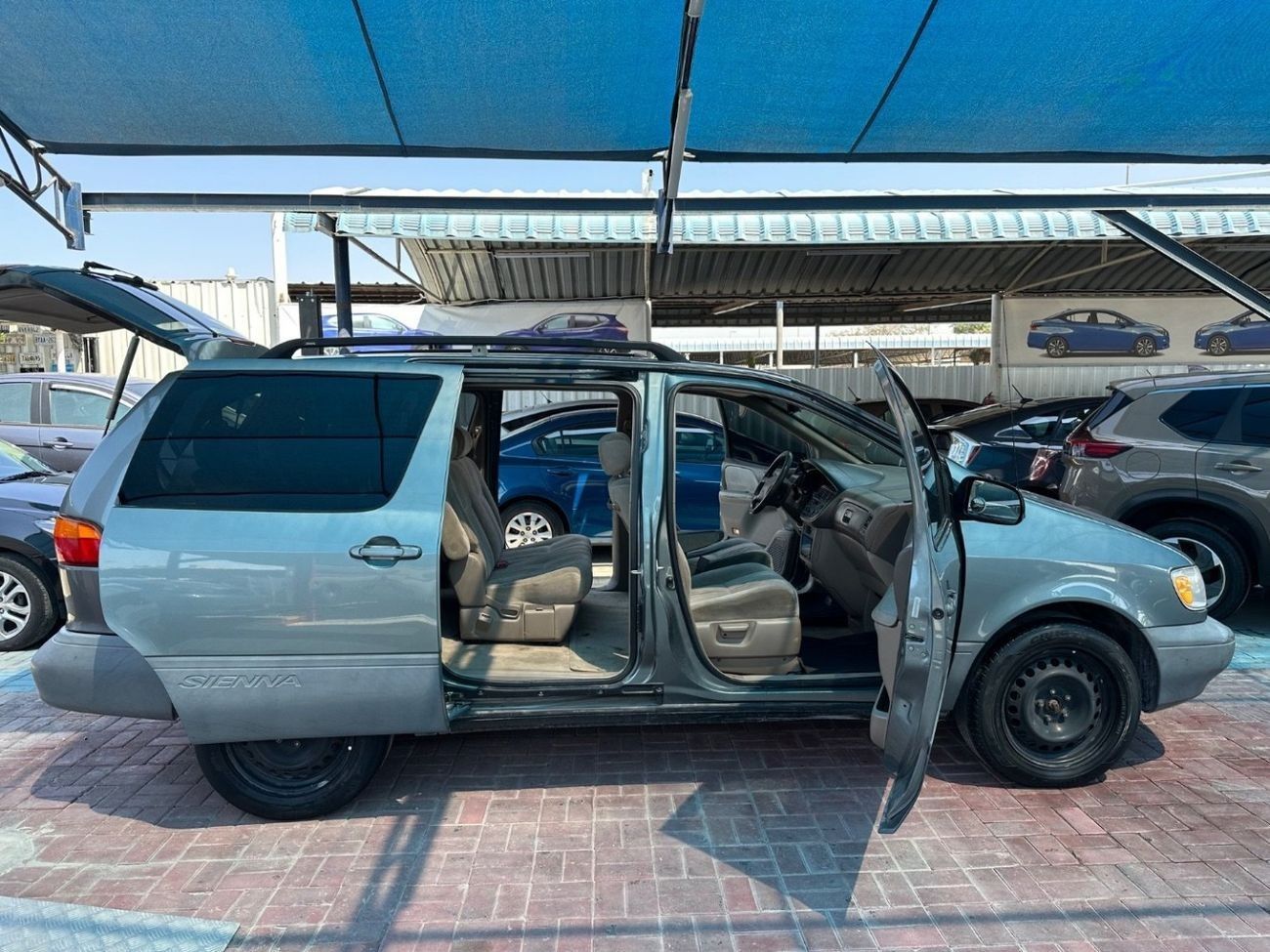 Toyota Sienna 1999 3.0L 7seat