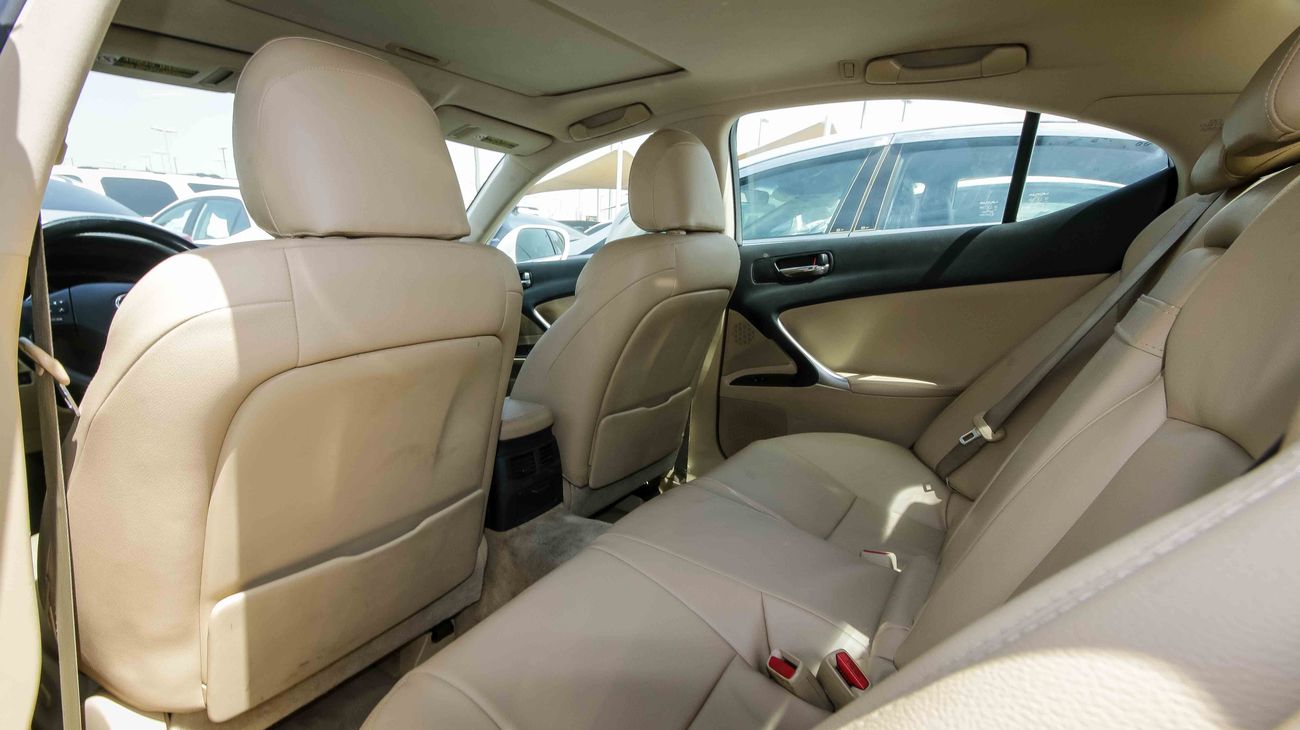 Lexus IS250