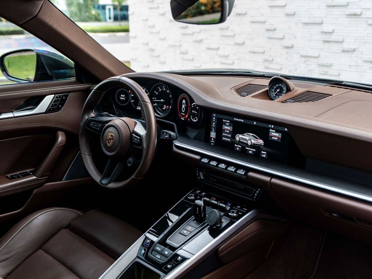 Porsche 911 Carrera 3.0L (444 HP) Coupe