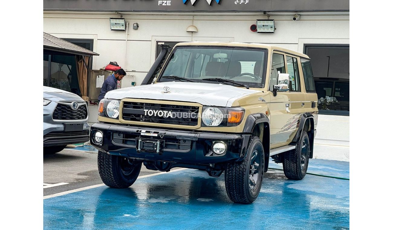 Toyota Land Cruiser 70 Toyota Land Cruiser Hard Top 4.0 V6 HARDTOP 5 DOOR   Dubai
