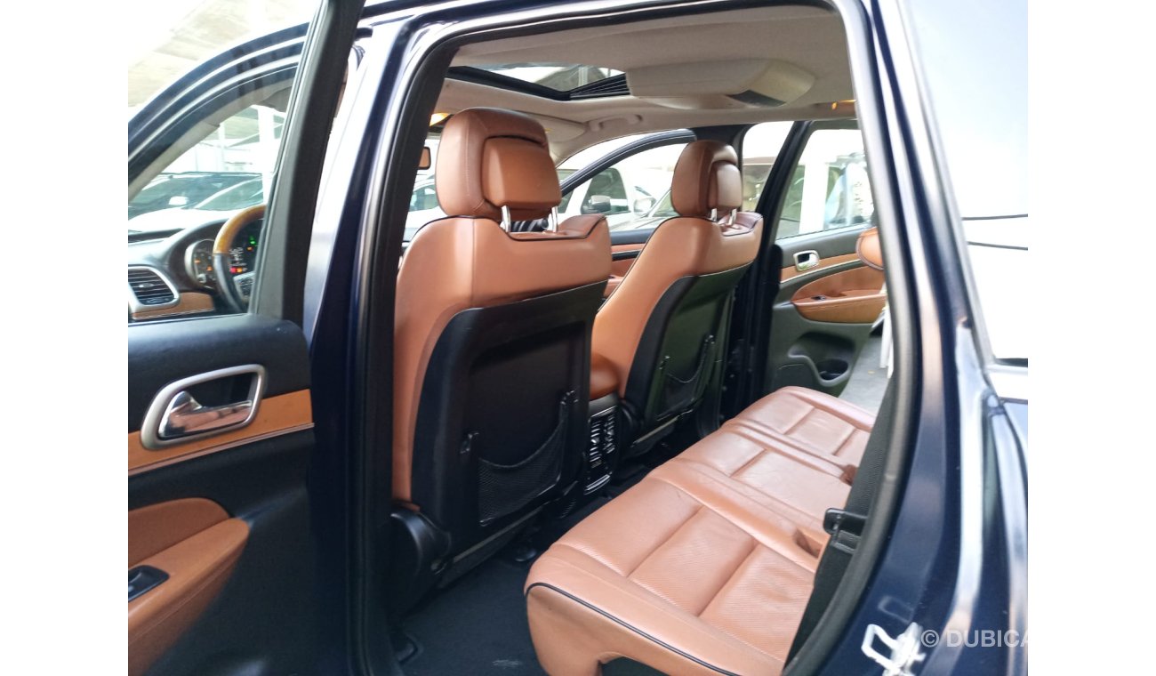 Jeep Grand Cherokee Model 2013, Gulf, blue color, inside saffron, leather hatch, installed in excellent condition, you d