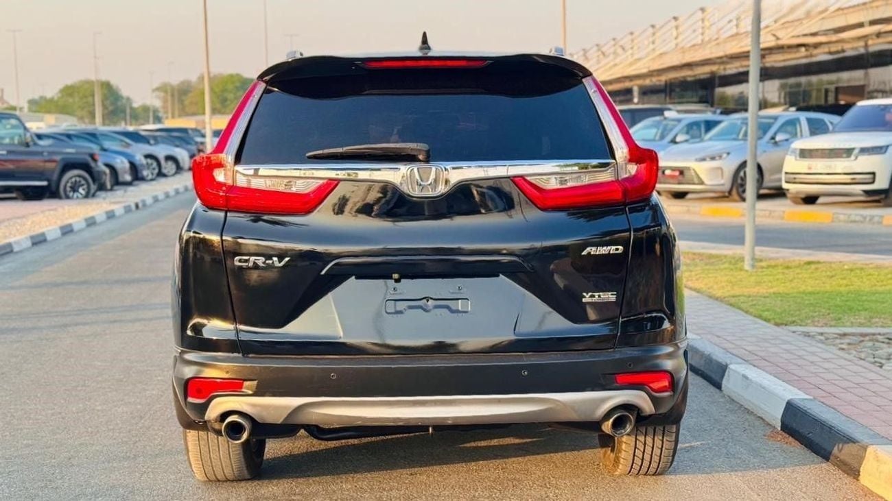 Honda CRV PREMIUM FEATURES CROSSOVER | PANORAMIC SUNROOF | AT | 1.5L PETROL ENGINE | AWD