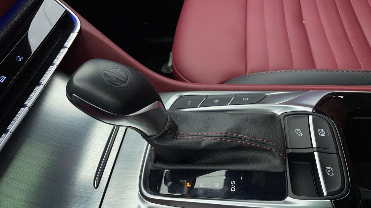 MG HS LUXURY 2 | Zero Down Payment | Home Test Drive