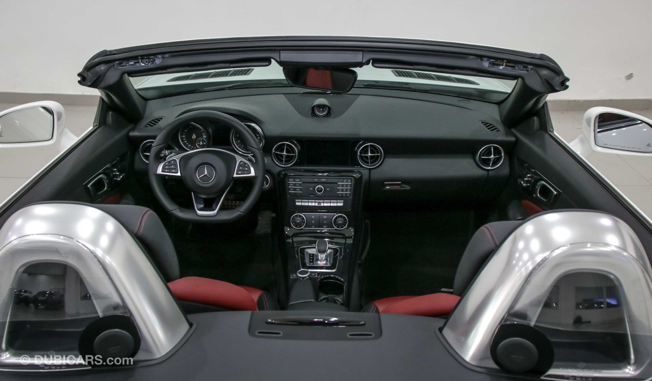 Mercedes-Benz SLC 200