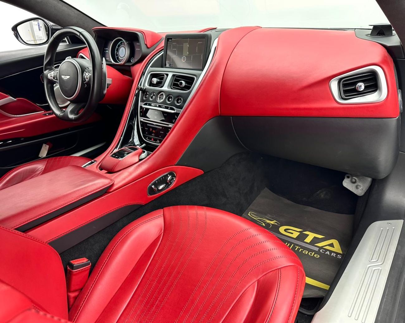 أستون مارتن DB11 2017 Aston Martin DB11 Launch Edition, Excellent Condition, GCC